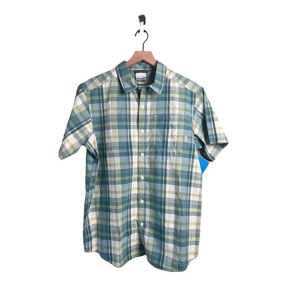 COLUMBIA Green Plaid Trail Short Sleeve Casual Button Front Shirt Size Medium - Picture 1 of 14